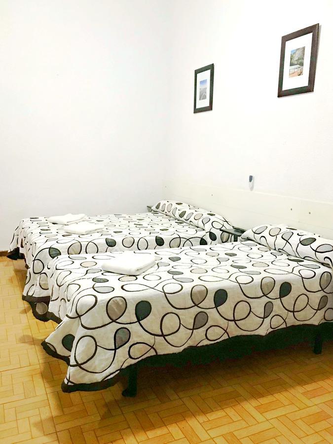 Hostal Los Arcos Madrid Kültér fotó