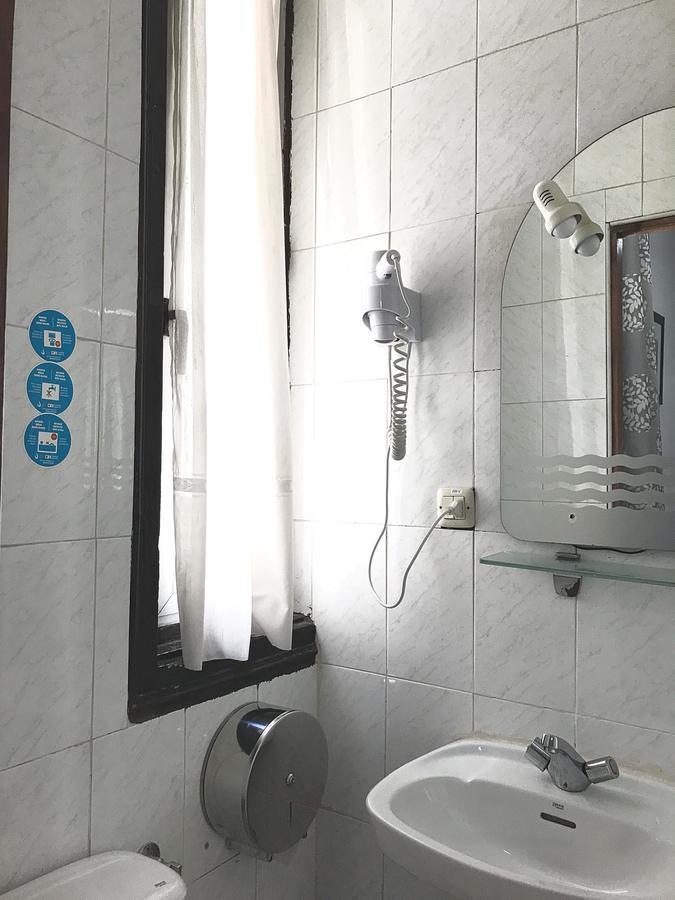 Hostal Los Arcos Madrid Kültér fotó