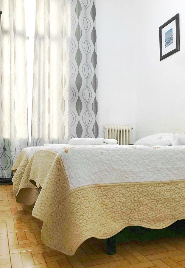 Hostal Los Arcos Madrid Kültér fotó